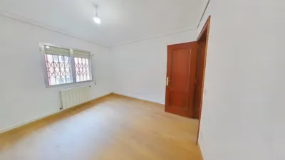 Apartment in Canillejas photo 12