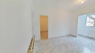 Flat in Moscardó photo 3