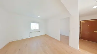 Apartment in Moscardó photo 2