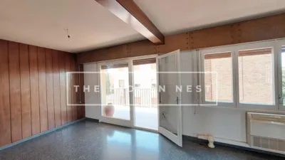 Apartment in Plaça de Josep Freixa i Argemí photo 10