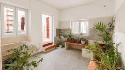 Casa en calle de la Virgen Milagrosa photo 6