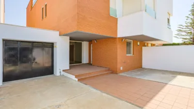 Semi-detached house on Calle Par photo 4
