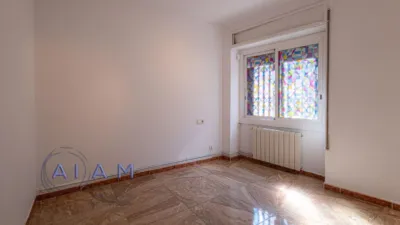 Apartment in Centre photo 18