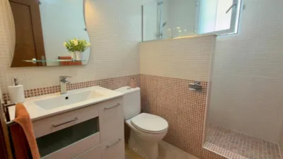 Semi-detached house on Avenida de Cuenca photo 16