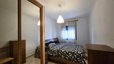 Apartment on Calle Don Julio Terrón Sobrado photo 11