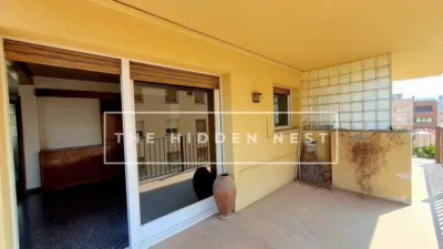 Apartment in Plaça de Josep Freixa i Argemí photo 13