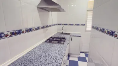 Apartment in University Area photo 8