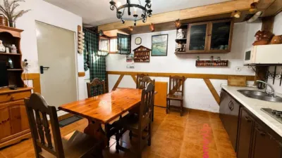Terraced House in Areta photo 52