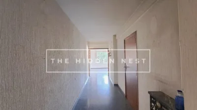 Apartment in Plaça de Josep Freixa i Argemí photo 25