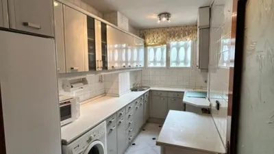 Apartment on Camino de Leganés Street photo 6