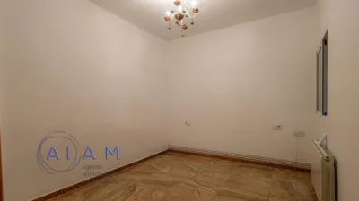 Apartment in Centre photo 11