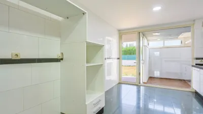 Semi-detached house on Calle Par photo 7