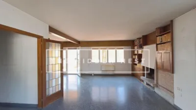 Apartment in Plaça de Josep Freixa i Argemí photo 6