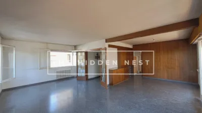 Apartment in Plaça de Josep Freixa i Argemí photo 8
