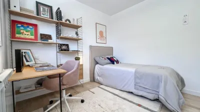 Top-floor apartment on Calle José Luis Cereijo photo 37