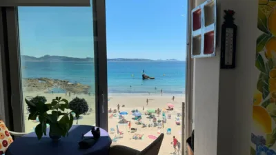Apartment at Paseo Playa de Silgar, No. 8 photo 7