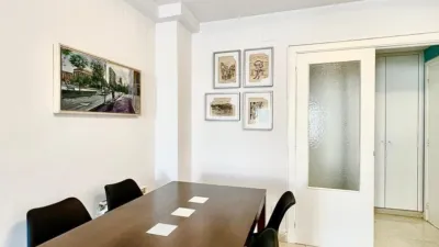 Duplex in Carrer de Galceran de Pinós photo 3