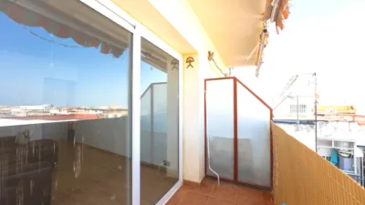 Top floor flat in Centre photo 24