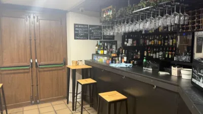 Local comercial en alquiler en Calle de la Mujer Palentina, Centro (Palencia Capital) de 1.000 €<span>/mes</span>