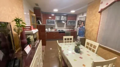 Casa – Albacete, Cañicas-Canal de María Cristina - Más