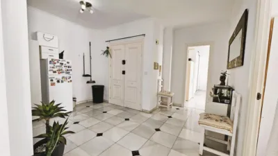 Apartamento en calle de Villar photo 3