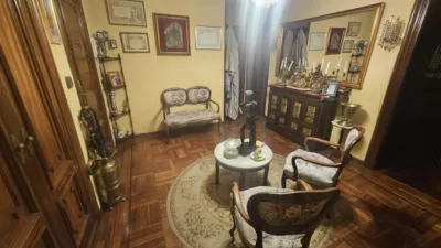 Apartment in Gamonal photo 9