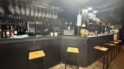 Local comercial en alquiler en Calle de la Mujer Palentina, Centro (Palencia Capital) de 1.000 €<span>/mes</span>