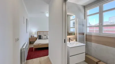 Top-floor apartment on Calle José Luis Cereijo photo 22