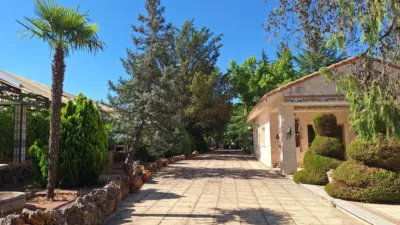 Rustic Finca in Devesa photo 39