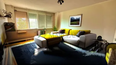 Apartment in Carlos Ruiz photo 2