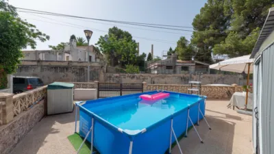Terraced house in Carrer del Poblat Buta photo 3