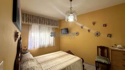 Apartment on Rosalía de Castro Street photo 6