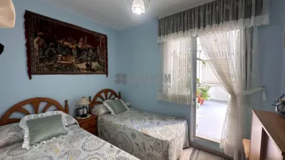 Apartment on Rosalía de Castro Street photo 12