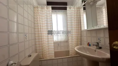 Apartment on Rosalía de Castro Street photo 11