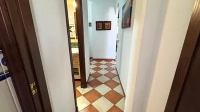 House in the Centre photo 12