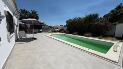 Chalet in Las Lagunas - Campano photo 6