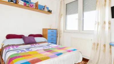 Flat for sale on Calle Respuela de Bezana photo 9