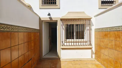 Semi-detached house in San Bernabé photo 2