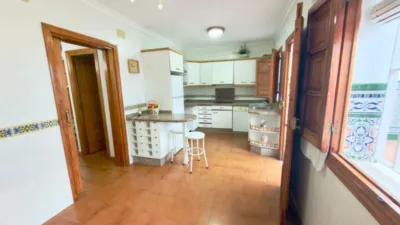 Terraced House in the Centre photo 10