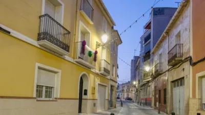 House on Clara Campoamor Street photo 30