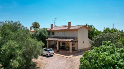 Chalet in Partida Perleta photo 3