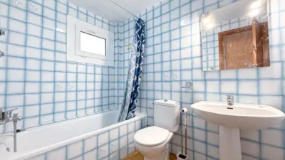 Apartment on Carrer del Puig Rom photo 28