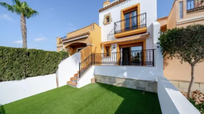 Duplex on Calle Benferri photo 4