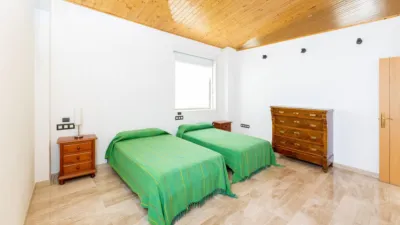 Chalet on Calle Pinar photo 26