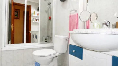Flat for sale on Calle Respuela de Bezana photo 10