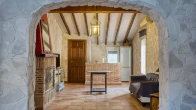 House on Clara Campoamor Street photo 25