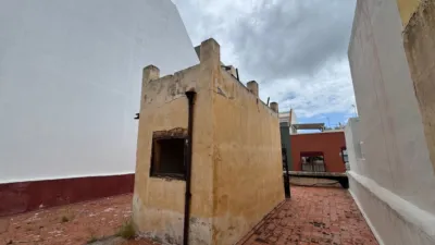 Semi-detached house at 49 San Francisco Javier Street photo 6