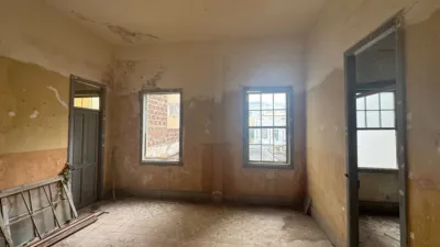 Semi-detached house at 49 San Francisco Javier Street photo 2
