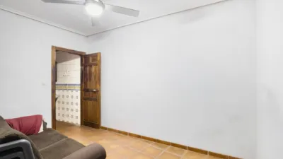 House on Clara Campoamor Street photo 11