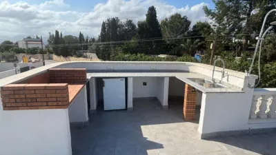 Chalet on Villas del Romeral Street photo 5
